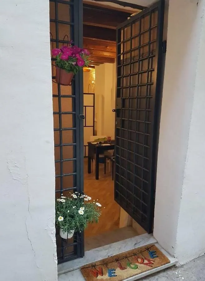 Palermo Lovely Studio Near The Cathedral Italy